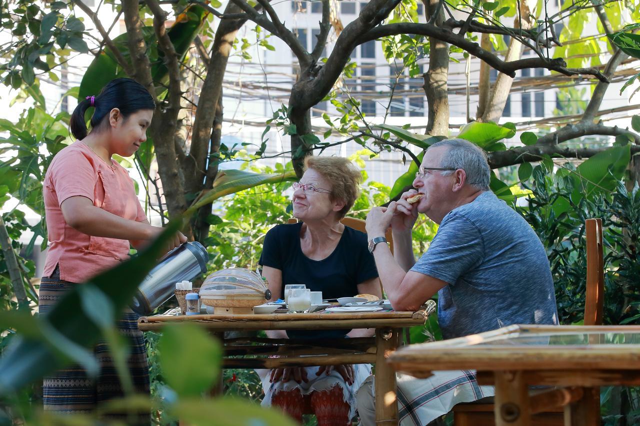 יאנגון Mango Hill Inn מראה חיצוני תמונה
